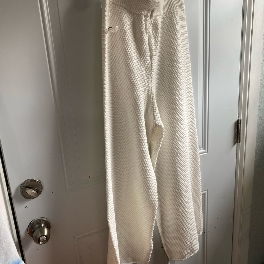 Cozy Cream Knit Pants - Picture 4 of 11